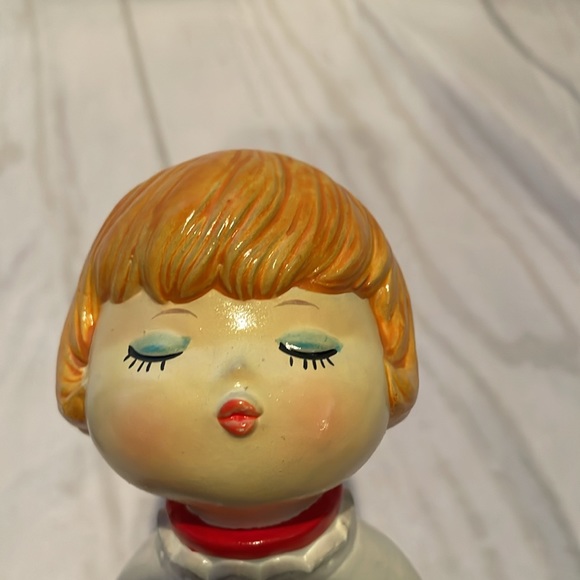 Vintage Star hand painted ceramic pair of kissing angels in Original Box. - Picture 8 of 14